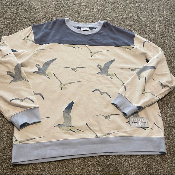 Taylor Swift 1989 Seagull crewneck sweatshirt XL blue cotton casual comfy - Picture 1 of 5